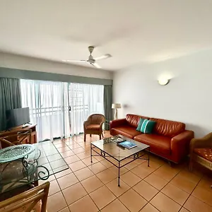 https://mid-city-luxury-suites.queenslandhotels.net