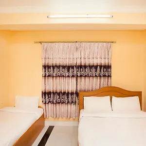 Spot On 397 Triveni Hotel